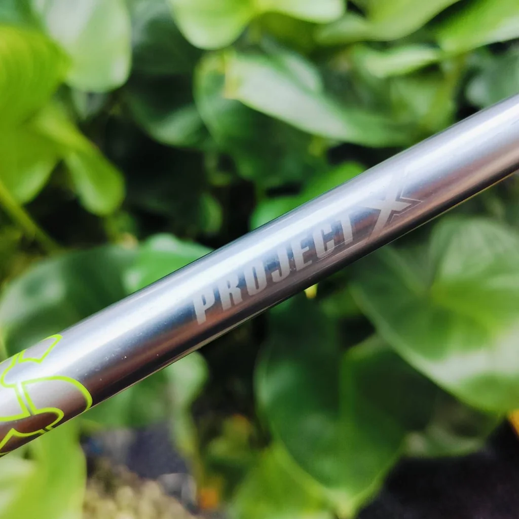 Driver MIZUNO E300 องศา 10 ก้านเด็ด!!! PROJECT X HZRDUS 5.5 เป็นหัว SUPER STRONG FORGED TITANIUM และหน้าเด้ง HIGH C.O.R. ตีไกลมากกก ไม้กอล์ฟพรีเมี่ยมมือสอง ของแท้ By NakaraLuxurious Driver MIZUNO E300 องศา 10 ก้านเด็ด!!! PROJECT X HZRDUS 5.5 เป็นหัว SUPER STRONG FORGED TITANIUM และหน้าเด้ง HIGH C.O.R. ตีไกลมากกก ไม้กอล์ฟพรีเมี่ยมมือสอง ของแท้ By NakaraLuxurious