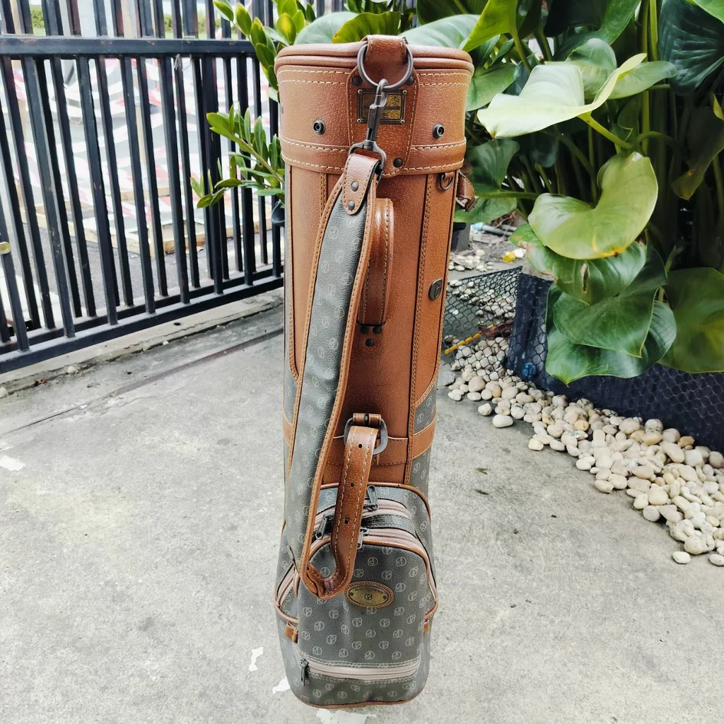 Italian Fashion Brands: Nazareno Gabrielli leather golf bag ถุงกอล์ฟแบรนด์เนม วินเทจสุดหรู ของแท้ หนังแท้ มือสอง ค่ะ ราคาปกติแพงมากๆ หายากมาก Italian Fashion Brands: Nazareno Gabrielli leather golf bag ถุงกอล์ฟแบรนด์เนม วินเทจสุดหรู ของแท้ หนังแท้ มือสอง ค่ะ ราคาปกติแพงมากๆ หายากมาก