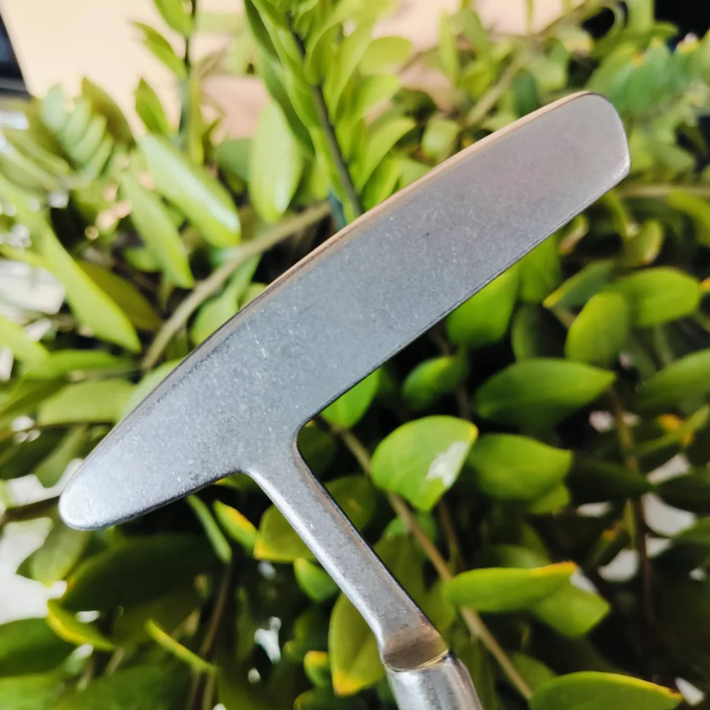 PUTTER PING PAL 4 ยาว 35 นิ้ว พัตเตอร์สุดคลาสสิค พัตต์ได้นิ่งมาก น้ำหนักดี ออกแบบให้สโตรคได้ง่าย ไม้กอล์ฟพรีเมี่ยมมือสอง ของแท้ By NakaraLuxurious PUTTER PING PAL 4 ยาว 35 นิ้ว พัตเตอร์สุดคลาสสิค พัตต์ได้นิ่งมาก น้ำหนักดี ออกแบบให้สโตรคได้ง่าย ไม้กอล์ฟพรีเมี่ยมมือสอง ของแท้ By NakaraLuxurious