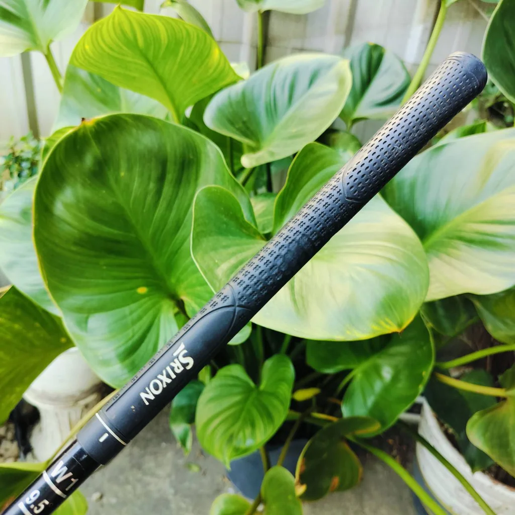 DRIVER SRIXON W-403 AD องศา 9.5 ก้าน SRIXON SV-3000 FLEX S วัสดุเบต้าไทเทเนี่ยม พรีเมี่ยมญี่ปุ่น ไม้กอล์ฟพรีเมี่ยมมือสอง ของแท้ By NakaraLuxurious