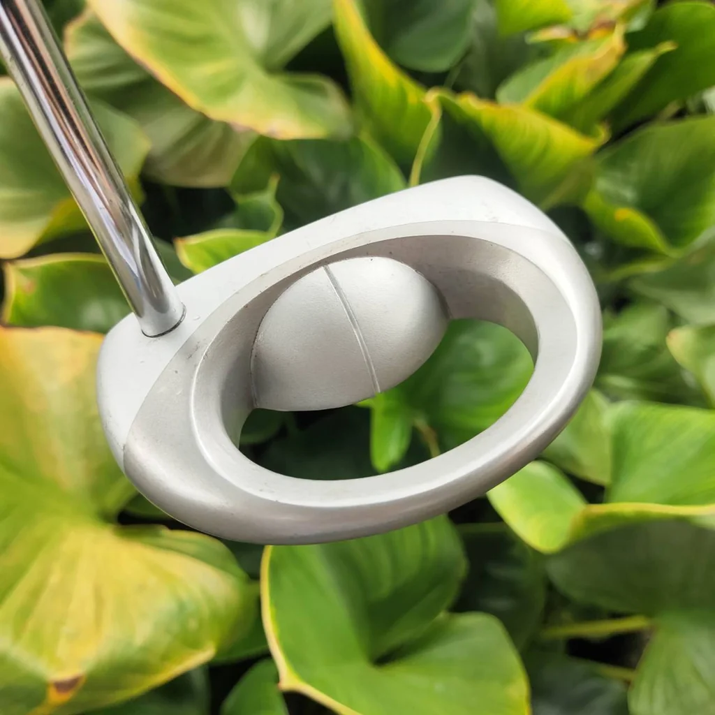 PUTTER NIKE OZ Mallett ทรงมอลเล็ต เล็งไลน์ง่าย MOI สูง Insert พิเศษ สัมผัสนุ่ม เกาะไลน์ขั้นสุด PUTTER NIKE OZ Mallett ทรงมอลเล็ต เล็งไลน์ง่าย MOI สูง Insert พิเศษ สัมผัสนุ่ม เกาะไลน์ขั้นสุด