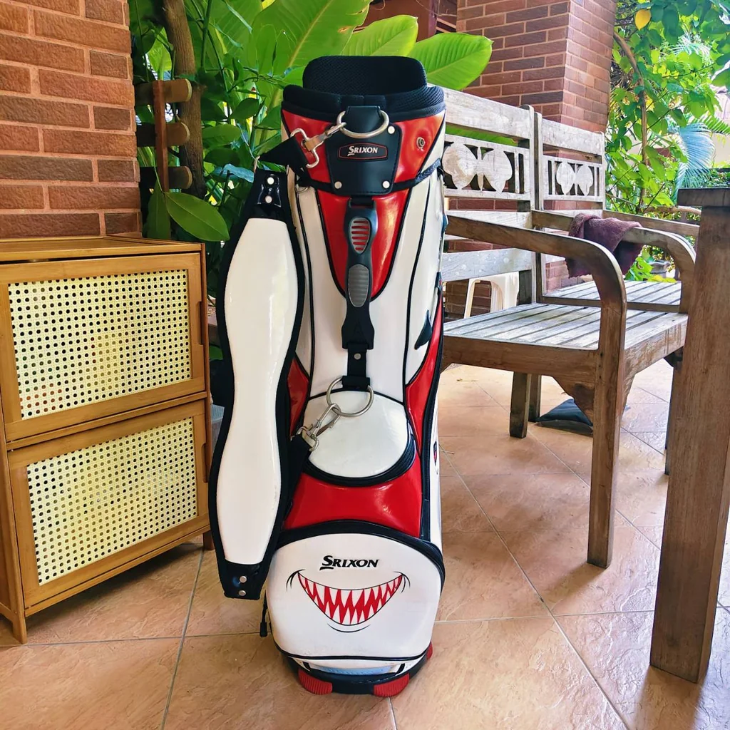 Caddie Bag Srixon "Gao Monster" (Marvin the Shark) Limited Edition ของใหม่ป้ายแดง 🔥 "ดุดันขั้นสุด" Caddie Bag Srixon "Gao Monster" (Marvin the Shark) Limited Edition ของใหม่ป้ายแดง 🔥 "ดุดันขั้นสุด"