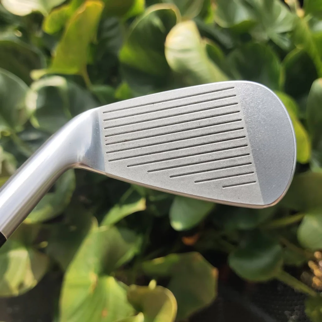 เหล็ก 5 SRIXON ZR-700 FORGED วัสดุพรีเมี่ยมญี่ปุ่น ฟีลลิ่งนุ่มมาก หน้าตะไบโหดๆ สปินจัดตกหยุด เหล็ก 5 SRIXON ZR-700 FORGED วัสดุพรีเมี่ยมญี่ปุ่น ฟีลลิ่งนุ่มมาก หน้าตะไบโหดๆ สปินจัดตกหยุด