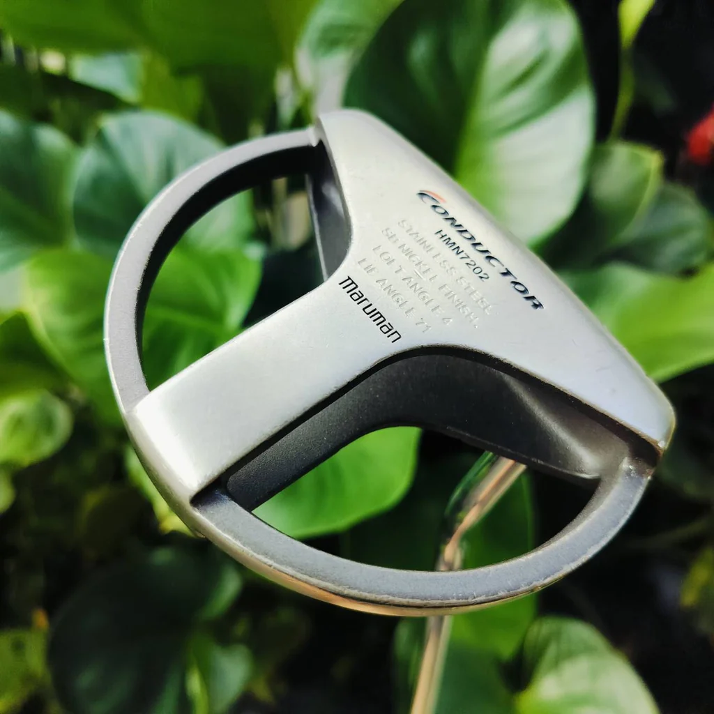 PUTTER MARUMAN CONDUCTOR HMN7202 ความยาว 33 นิ้ว กริพ SUPER STROKE จับเต็มมือ พัตเตอร์ที่ออกแบบได้ดีมากของญี่ปุ่น ไม้กอล์ฟพรีเมี่ยมมือสอง ของแท้ By NakaraLuxurious PUTTER MARUMAN CONDUCTOR HMN7202 ความยาว 33 นิ้ว กริพ SUPER STROKE จับเต็มมือ พัตเตอร์ที่ออกแบบได้ดีมากของญี่ปุ่น ไม้กอล์ฟพรีเมี่ยมมือสอง ของแท้ By NakaraLuxurious