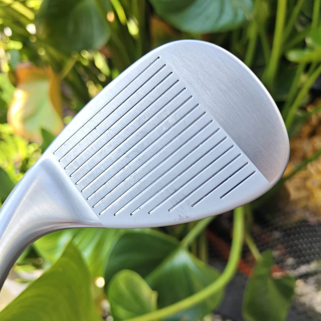 ของดีมาอีกแล้วจ้า! WEDGE CLEVELAND CG14 – ZIP GROOVE องศา 52 และ BOUNCE 10 ของดีมาอีกแล้วจ้า! WEDGE CLEVELAND CG14 – ZIP GROOVE องศา 52 และ BOUNCE 10