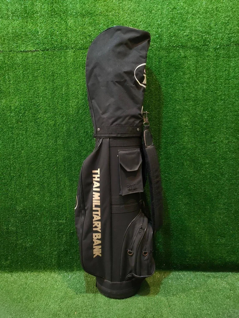 ถุงกอล์ฟ TMB ภายในบุกำมะหยี่สวย สภาพเดิมๆเลยครับ ถุงกอล์ฟ TMB ภายในบุกำมะหยี่สวย สภาพเดิมๆเลยครับ