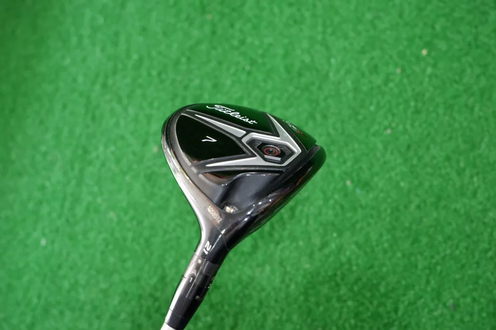 FAIRWAY 7 TITLELIST 915 F FAIRWAY 7 TITLELIST 915 F