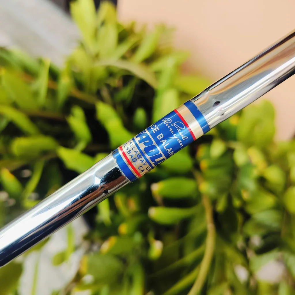 Callaway " Paul Runyun " S2H2 Entirely Milled ความยาว 34 นิ้ว พัตเตอร์ในตำนาน ก้านเจาะทะลุ และเสียบตรงกลางพัตเตอร์ FACE BLANCED ไม้กอล์ฟพรีเมี่ยมมือสอง ของแท้ By NakaraLuxurious Callaway " Paul Runyun " S2H2 Entirely Milled ความยาว 34 นิ้ว พัตเตอร์ในตำนาน ก้านเจาะทะลุ และเสียบตรงกลางพัตเตอร์ FACE BLANCED ไม้กอล์ฟพรีเมี่ยมมือสอง ของแท้ By NakaraLuxurious
