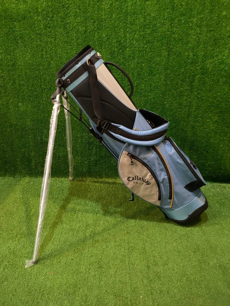 ถุงกอล์ฟ ขาตั้ง Callaway ใบที่ 2 มือสอง ถุงกอล์ฟ ขาตั้ง Callaway ใบที่ 2 มือสอง