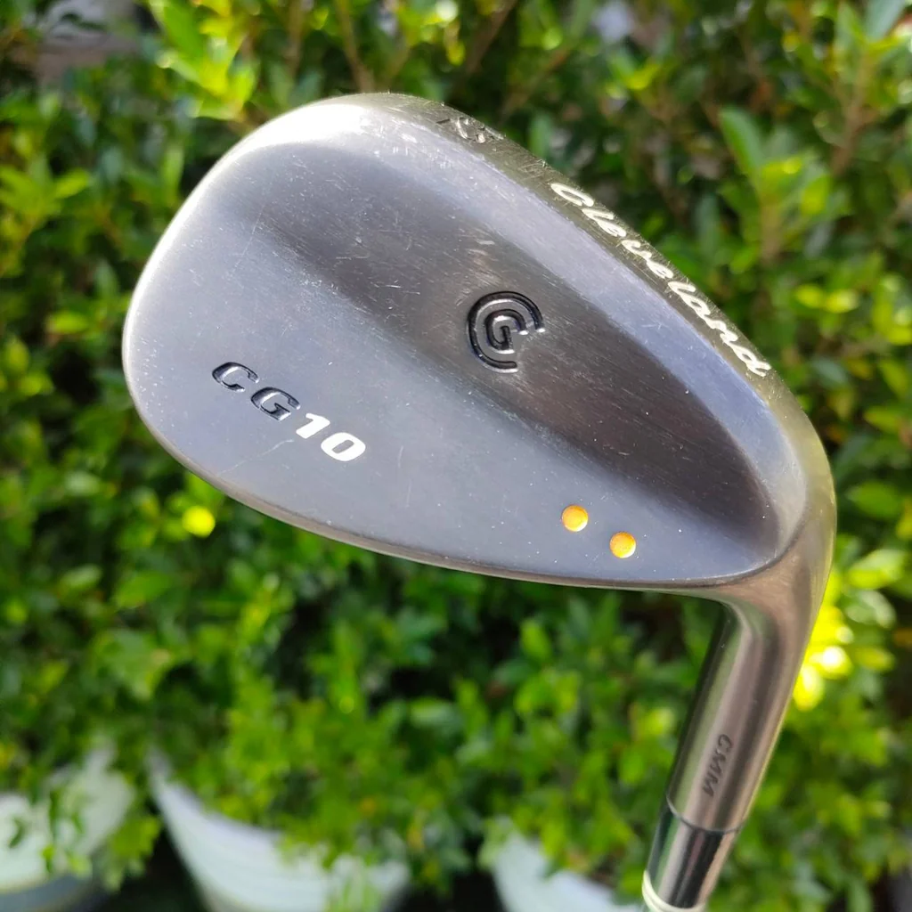 WEDGE CLEVELAND CG10 สองจุด Standard bounce องศา 52 ก้าน DYNAMIC GOLD R300 เหมาะกับ WEDGE มาก WEDGE CLEVELAND CG10 สองจุด Standard bounce องศา 52 ก้าน DYNAMIC GOLD R300 เหมาะกับ WEDGE มาก