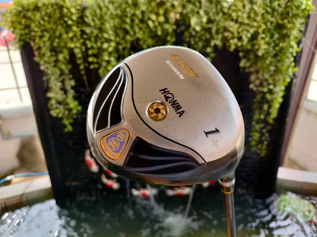 Driver HONMA 425 RF พร้อม COVER Driver HONMA 425 RF พร้อม COVER