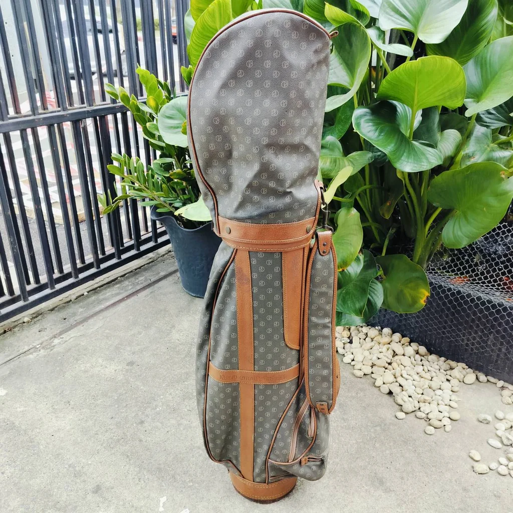 Italian Fashion Brands: Nazareno Gabrielli leather golf bag ถุงกอล์ฟแบรนด์เนม วินเทจสุดหรู ของแท้ หนังแท้ มือสอง ค่ะ ราคาปกติแพงมากๆ หายากมาก Italian Fashion Brands: Nazareno Gabrielli leather golf bag ถุงกอล์ฟแบรนด์เนม วินเทจสุดหรู ของแท้ หนังแท้ มือสอง ค่ะ ราคาปกติแพงมากๆ หายากมาก
