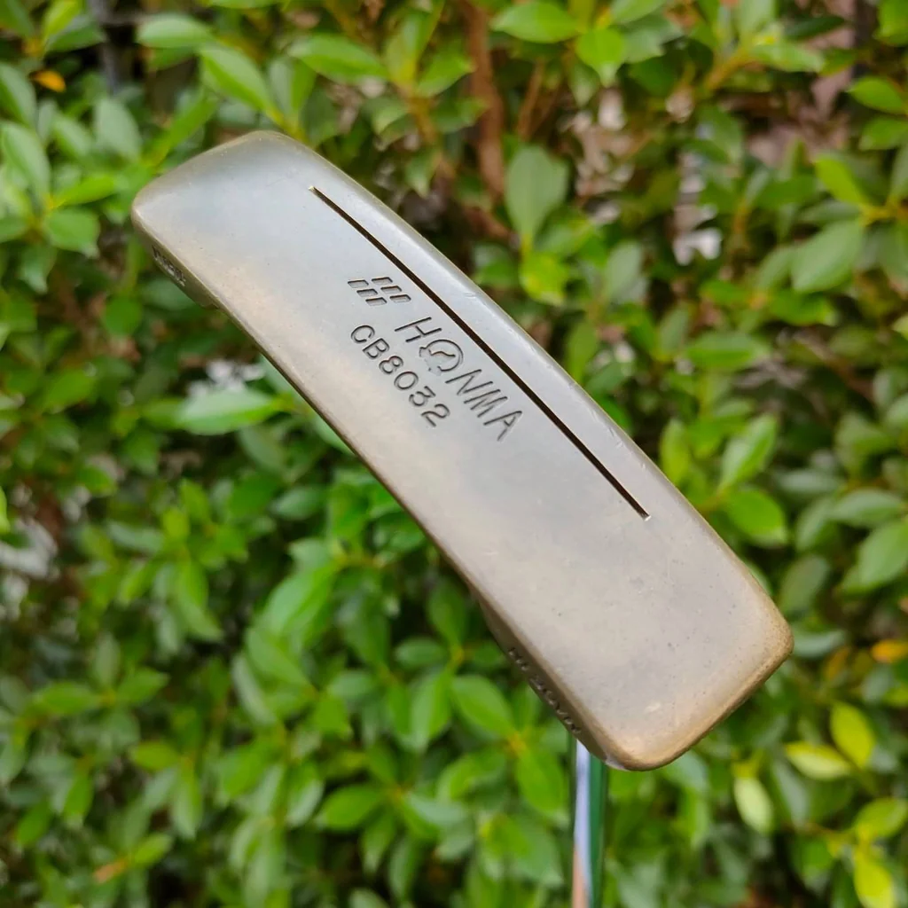 PUTTER Hiro Honma SINKER CB8032 ก้าน HP -STEP ความยาว 34 นิ้ว สภาพสวยเดิม สุดยอดพัตเตอร์ระดับพรีเมี่ยม ตามหาเก็บกันอย่างต่อเนื่องครับ PUTTER Hiro Honma SINKER CB8032 ก้าน HP -STEP ความยาว 34 นิ้ว สภาพสวยเดิม สุดยอดพัตเตอร์ระดับพรีเมี่ยม ตามหาเก็บกันอย่างต่อเนื่องครับ