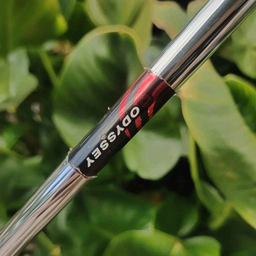 PUTTER ODYSSEY 2-BALL หน้า XG เป็นแบบ CS ก้านเสียบแบบ CENTER แผ่นอินเสิร์ตแบบหลายชั้นที่ให้ความรู้สึกนุ่มนวลและการควบคุมระยะที่ยอดเยี่ยม PUTTER ODYSSEY 2-BALL หน้า XG เป็นแบบ CS ก้านเสียบแบบ CENTER แผ่นอินเสิร์ตแบบหลายชั้นที่ให้ความรู้สึกนุ่มนวลและการควบคุมระยะที่ยอดเยี่ยม
