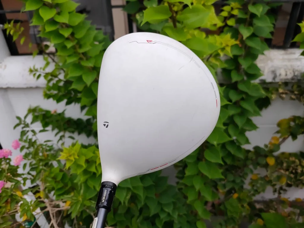 DRIVER TAYLORMADE R11 สภาพสวย ก้านดีมาก FUJIKURA DRIVER TAYLORMADE R11 สภาพสวย ก้านดีมาก FUJIKURA