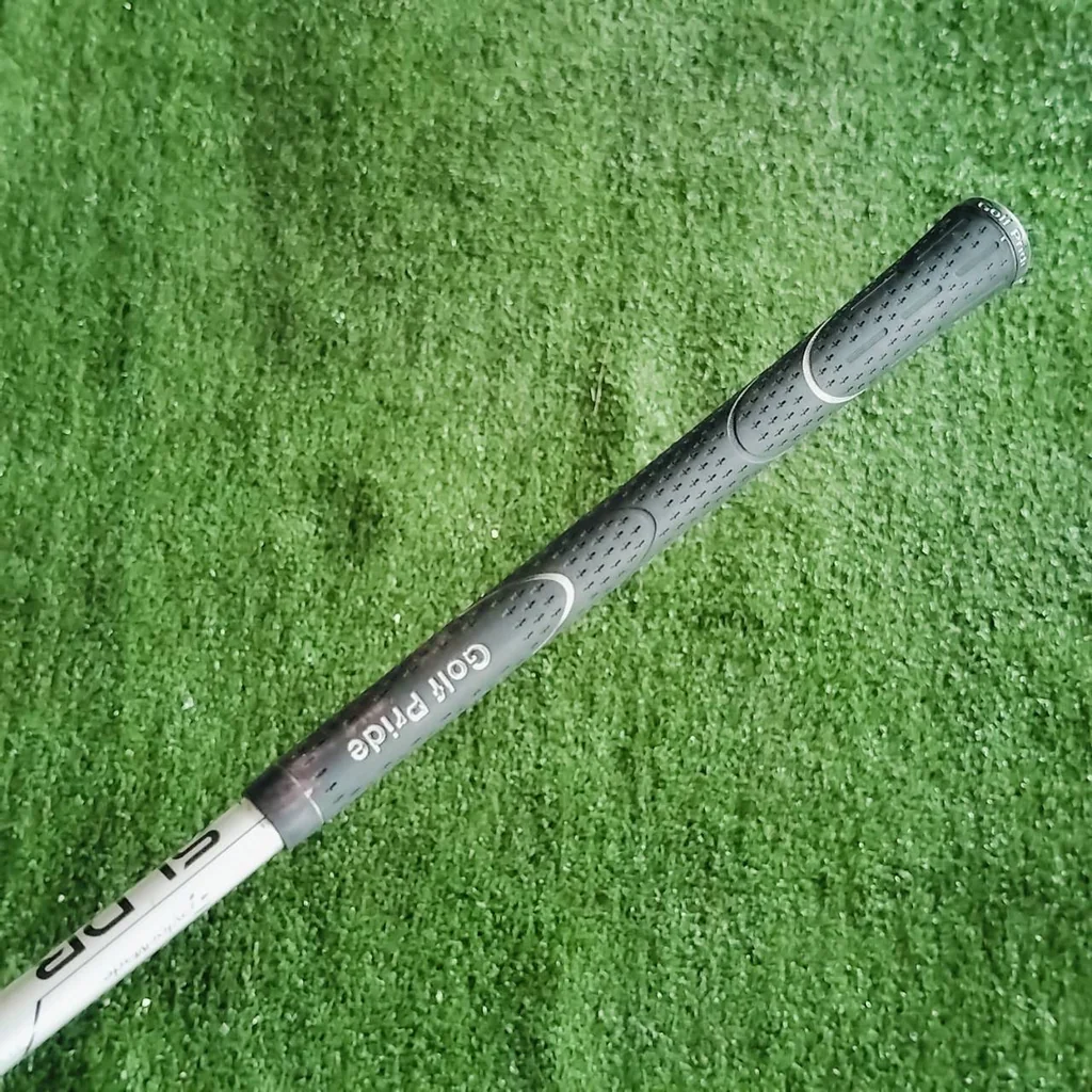 Driver Taylormade SLDR องศา 9.5 เทคโนโลยีดี สามารถปรับวิถีของลูกได้ ทั้ง FADE และ DRAW ได้ และสามารถปรับมุมเหินที่คอไม้ได้อีกด้วย ไม้กอล์ฟพรีเมี่ยมมือสอง ของแท้ By NakaraLuxurious Driver Taylormade SLDR องศา 9.5 เทคโนโลยีดี สามารถปรับวิถีของลูกได้ ทั้ง FADE และ DRAW ได้ และสามารถปรับมุมเหินที่คอไม้ได้อีกด้วย ไม้กอล์ฟพรีเมี่ยมมือสอง ของแท้ By NakaraLuxurious