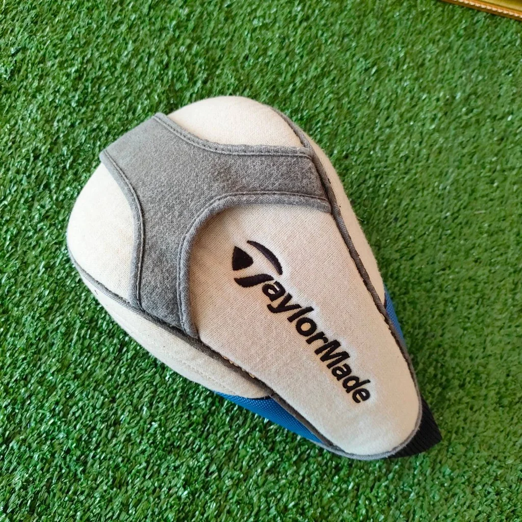 DRIVER TAYLORMADE R9 MAX องศา 10.5 ก้าน RBZ TM1-213 FLEX R รุ่น MAX คือรุ่น หน้าเด้งแบบมากๆ ตีไกลกว่ารุ่นปกติมาก ตีง่าย ใส่ได้เต็มๆ