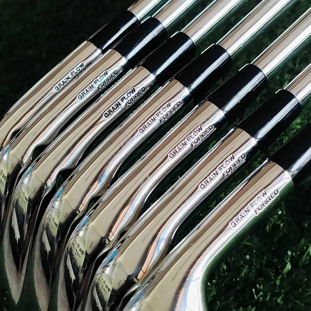 ชุดเหล็ก MIZUNO MP69 FORGED ก้าน NS PRO 950 FLEX S สภาพสวยจัด!!! วัสดุ GRAIN FLOW FORGED 1025E “Pure Select” เป็นรูปทรงเบลดที่ลงตัวมากที่สุด ไม้กอล์ฟพรีเมี่ยมมือสอง ของแท้ By NakaraLuxurious ชุดเหล็ก MIZUNO MP69 FORGED ก้าน NS PRO 950 FLEX S สภาพสวยจัด!!! วัสดุ GRAIN FLOW FORGED 1025E “Pure Select” เป็นรูปทรงเบลดที่ลงตัวมากที่สุด ไม้กอล์ฟพรีเมี่ยมมือสอง ของแท้ By NakaraLuxurious