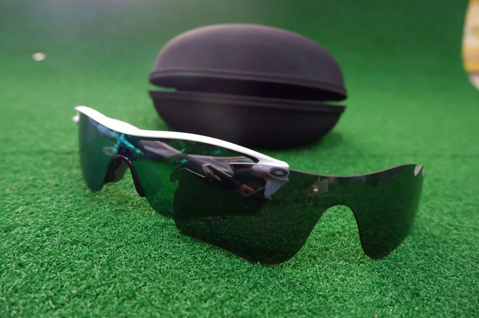 เเว่นตามือสอง oakley radarlock 009206-27 131 เเว่นตามือสอง oakley radarlock 009206-27 131
