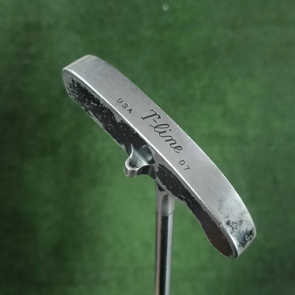PUTTER T-LINE 07 ทรงขาไก่ สุดคลาสสิค มีวางน้ำหนักไว้หลังพัตต์ เพื่อส่งพลังได้ดีขึ้นมาก คลาสสิคมาก ไม้กอล์ฟมือสอง PUTTER T-LINE 07 ทรงขาไก่ สุดคลาสสิค มีวางน้ำหนักไว้หลังพัตต์ เพื่อส่งพลังได้ดีขึ้นมาก คลาสสิคมาก ไม้กอล์ฟมือสอง