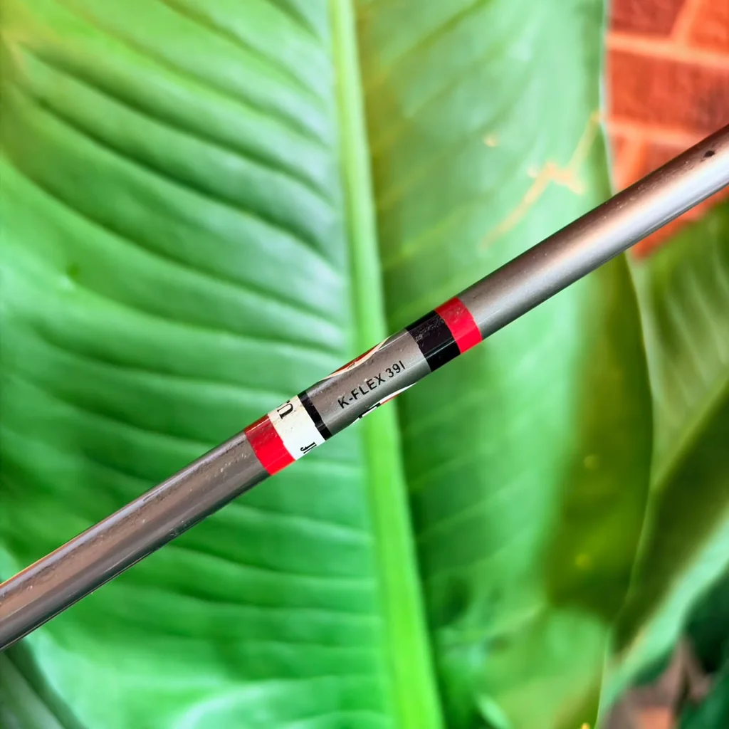 IRON 7 U.S. Kids Golf ULTRALIGHT 39 ออกแบบมาอย่างสมบูรณ์แบบเพื่อช่วยให้นักกอล์ฟรุ่นจิ๋วตีลูกลอยง่าย IRON 7 U.S. Kids Golf ULTRALIGHT 39 ออกแบบมาอย่างสมบูรณ์แบบเพื่อช่วยให้นักกอล์ฟรุ่นจิ๋วตีลูกลอยง่าย