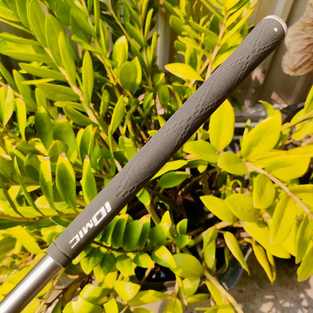 ชุดเหล็ก MARUMAN SHUTTLE NX1 มีเหล็ก 6 - 9 เเละ PW กริพ IOMIC ทั้งชุด ก้าน IMPACTFIT MV504 FLEX R ชุดเหล็กตีไกลมากๆ แม่นยำ ตกหยุดบนกรีน ไม้กอล์ฟพรีเมี่ยมมือสอง ของแท้ By NakaraLuxurious ชุดเหล็ก MARUMAN SHUTTLE NX1 มีเหล็ก 6 - 9 เเละ PW กริพ IOMIC ทั้งชุด ก้าน IMPACTFIT MV504 FLEX R ชุดเหล็กตีไกลมากๆ แม่นยำ ตกหยุดบนกรีน ไม้กอล์ฟพรีเมี่ยมมือสอง ของแท้ By NakaraLuxurious