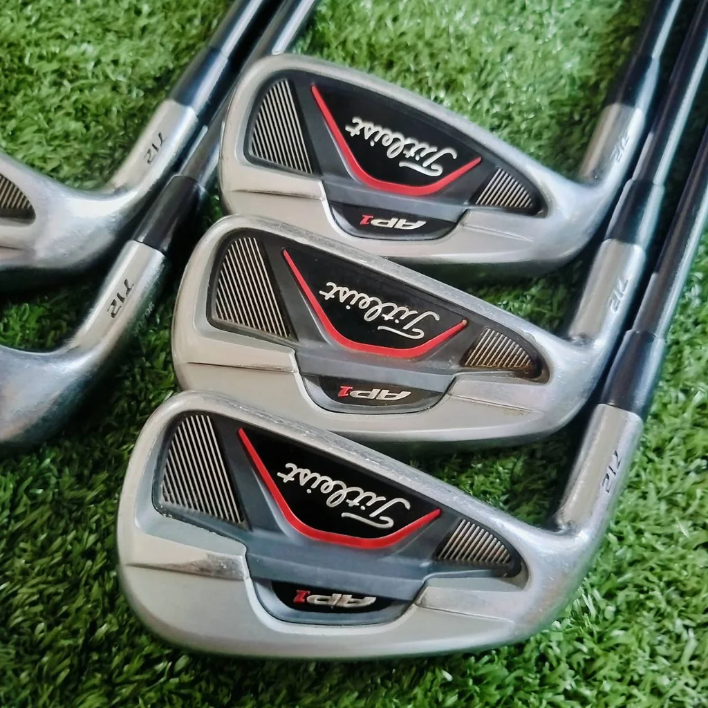 *** ไม้กอล์ฟมือซ้าย *** ชุดเหล็ก Titleist AP1 712 ก้าน TOUR AD 65i FLEX R ก้านเด็ดมาก แค่ก้านก็คุ้มแล้ว!!! ไม้กอล์ฟพรีเมี่ยมมือสอง ของแท้ By NakaraLuxurious *** ไม้กอล์ฟมือซ้าย *** ชุดเหล็ก Titleist AP1 712 ก้าน TOUR AD 65i FLEX R ก้านเด็ดมาก แค่ก้านก็คุ้มแล้ว!!! ไม้กอล์ฟพรีเมี่ยมมือสอง ของแท้ By NakaraLuxurious