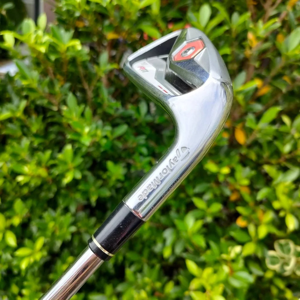 ชุดเหล็ก TAYLORMADE R11 มีเหล็ก 4 - PW สภาพสวยเลยครับ ก้าน N.S.PRO 950GH FLEX R ตีดี ตีง่าย ตีไกลครับ สวยๆนานๆเข้ามา ชุดเหล็ก TAYLORMADE R11 มีเหล็ก 4 - PW สภาพสวยเลยครับ ก้าน N.S.PRO 950GH FLEX R ตีดี ตีง่าย ตีไกลครับ สวยๆนานๆเข้ามา