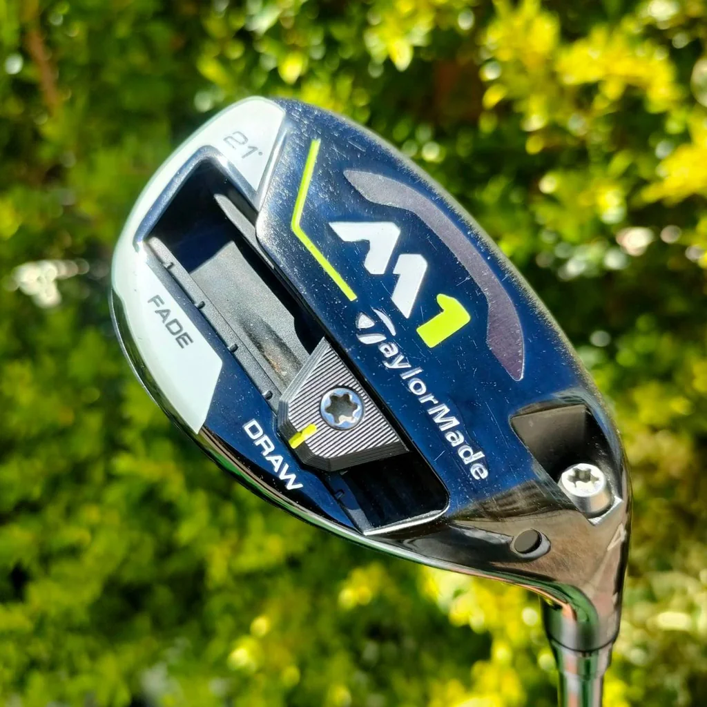 HYBRID 4 TAYLORMADE M1 องศา 21 ก้าน TAYLORMADE TM5-117 FLEX R พร้อม COVER เดิม , รุ่นใหม่ตัวหนังสือสีเขียว , หัวไม้ใหญ่ ไขปรับได้ ไม้กอล์ฟมือสอง ของแท้ BY NakaraLuxurious HYBRID 4 TAYLORMADE M1 องศา 21 ก้าน TAYLORMADE TM5-117 FLEX R พร้อม COVER เดิม , รุ่นใหม่ตัวหนังสือสีเขียว , หัวไม้ใหญ่ ไขปรับได้ ไม้กอล์ฟมือสอง ของแท้ BY NakaraLuxurious