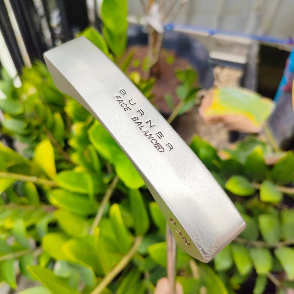 PUTTER TAYLORMADE NC0 BURNER FACE BALANCED ความยาว 34 นิ้ว หน้า MILLED ทำให้เกาะไลน์อย่างมาก ไม้กอล์ฟพรีเมี่ยมมือสอง ของแท้ By NakaraLuxurious