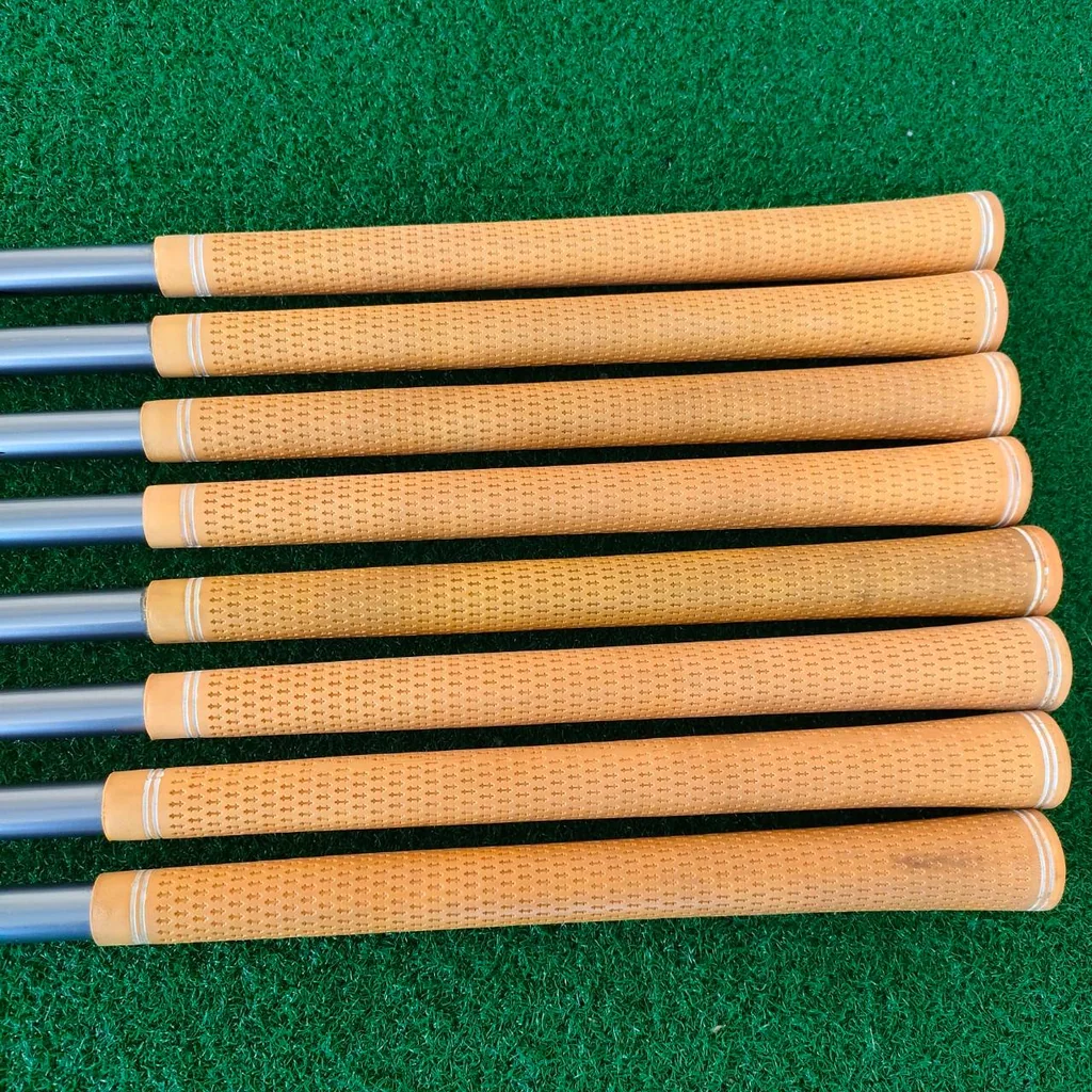 ชุดเหล็ก KING COBRA 3100 I/H มีเหล็ก 3 - 9 PW ทั้งหมด 8 ชิ้น ก้าน ALDILA NV-HL70 FLEX R ก้านดีมากๆ COBRA เน้นตีง่ายๆ ชุดเหล็ก KING COBRA 3100 I/H มีเหล็ก 3 - 9 PW ทั้งหมด 8 ชิ้น ก้าน ALDILA NV-HL70 FLEX R ก้านดีมากๆ COBRA เน้นตีง่ายๆ