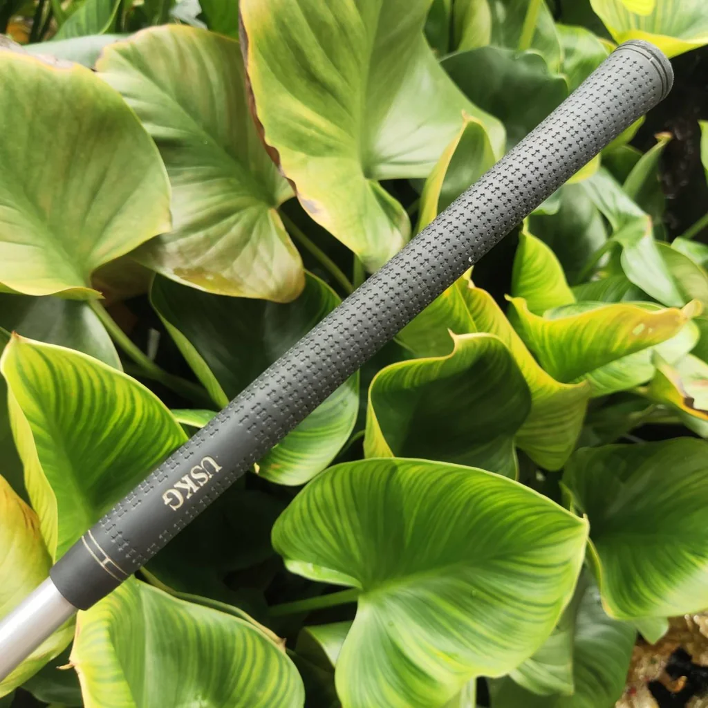 ชุดเหล็ก USKG ULTRALIGHT ก้าน 57 WT-15 เบากว่าก้านมาตรฐานถึง ~15% ลดแรงต้าน inertia ชุดเหล็ก USKG ULTRALIGHT ก้าน 57 WT-15 เบากว่าก้านมาตรฐานถึง ~15% ลดแรงต้าน inertia