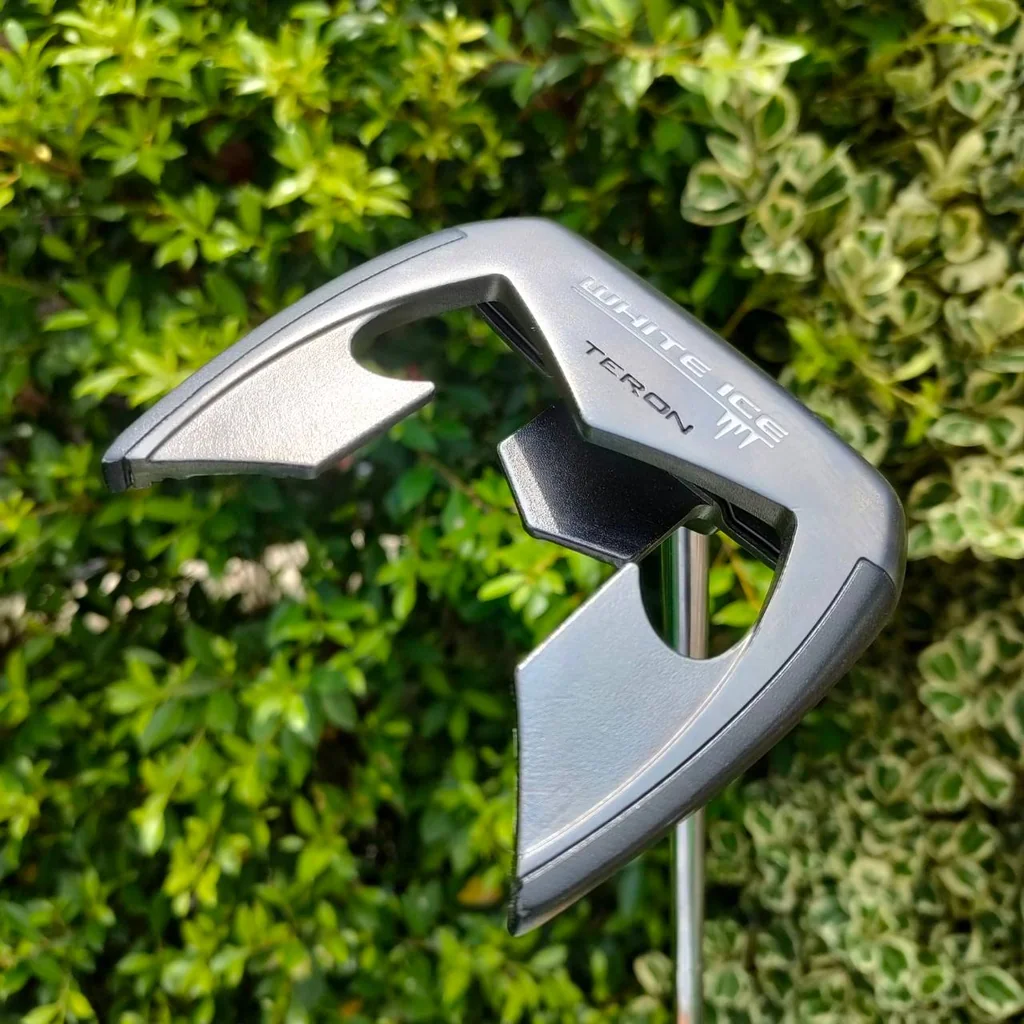 PUTTER ODYSSEY WHITE ICE TERON ความยาว 34 นิ้ว สุดยอดการกระจายน้ำหนัก และเล็งดีแบบสุดๆเลยครับ!!! PUTTER ODYSSEY WHITE ICE TERON ความยาว 34 นิ้ว สุดยอดการกระจายน้ำหนัก และเล็งดีแบบสุดๆเลยครับ!!!