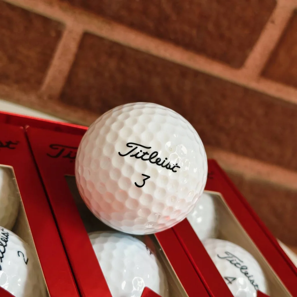 GOLF BALLS Titleist New DT 100 ลูกใหม่แกะกล่อง 1 โหล (12 ลูก)** 🏌️♂️🔥 GOLF BALLS Titleist New DT 100 ลูกใหม่แกะกล่อง 1 โหล (12 ลูก)** 🏌️♂️🔥