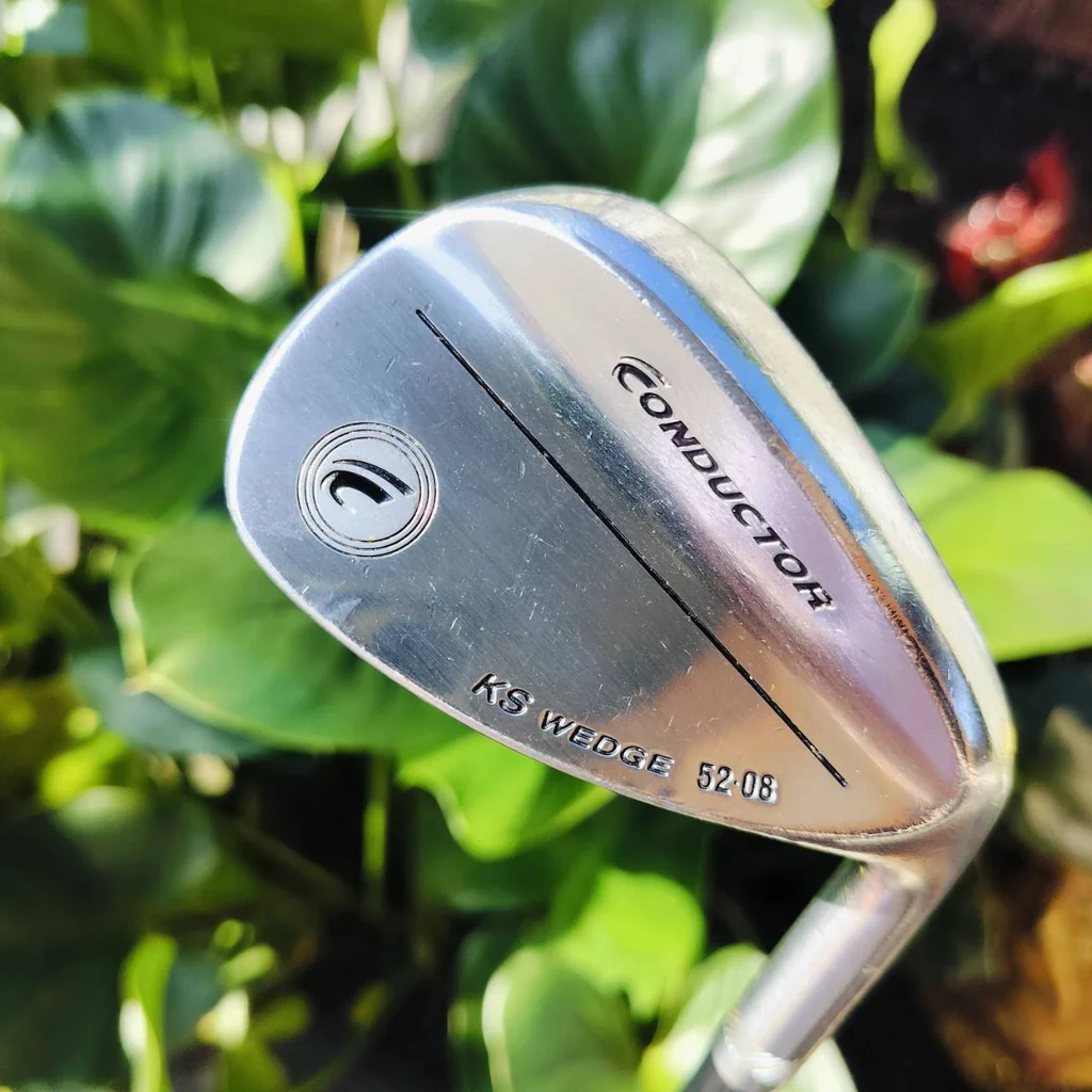 WEDGE MARUMAN CONDUCTOR องศา 52 BOUNCE 8 ก้าน DG S200 เป็น WEDGE ที่ชิพง่ายมากๆ ไม้กอล์ฟพรีเมี่ยมมือสอง ของแท้ By NakaraLuxurious WEDGE MARUMAN CONDUCTOR องศา 52 BOUNCE 8 ก้าน DG S200 เป็น WEDGE ที่ชิพง่ายมากๆ ไม้กอล์ฟพรีเมี่ยมมือสอง ของแท้ By NakaraLuxurious