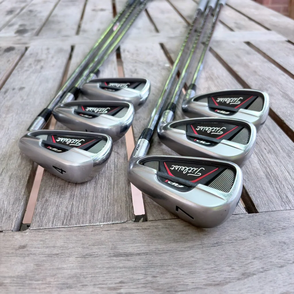 ขาดเหล็ก 9 IRON SET Titleist AP1 712 (4, 5, 6, 7, 8, P)ส่งลูกลอยง่ายได้ระยะไกลอย่างสม่ำเสมอในทุกช็อต ขาดเหล็ก 9 IRON SET Titleist AP1 712 (4, 5, 6, 7, 8, P)ส่งลูกลอยง่ายได้ระยะไกลอย่างสม่ำเสมอในทุกช็อต