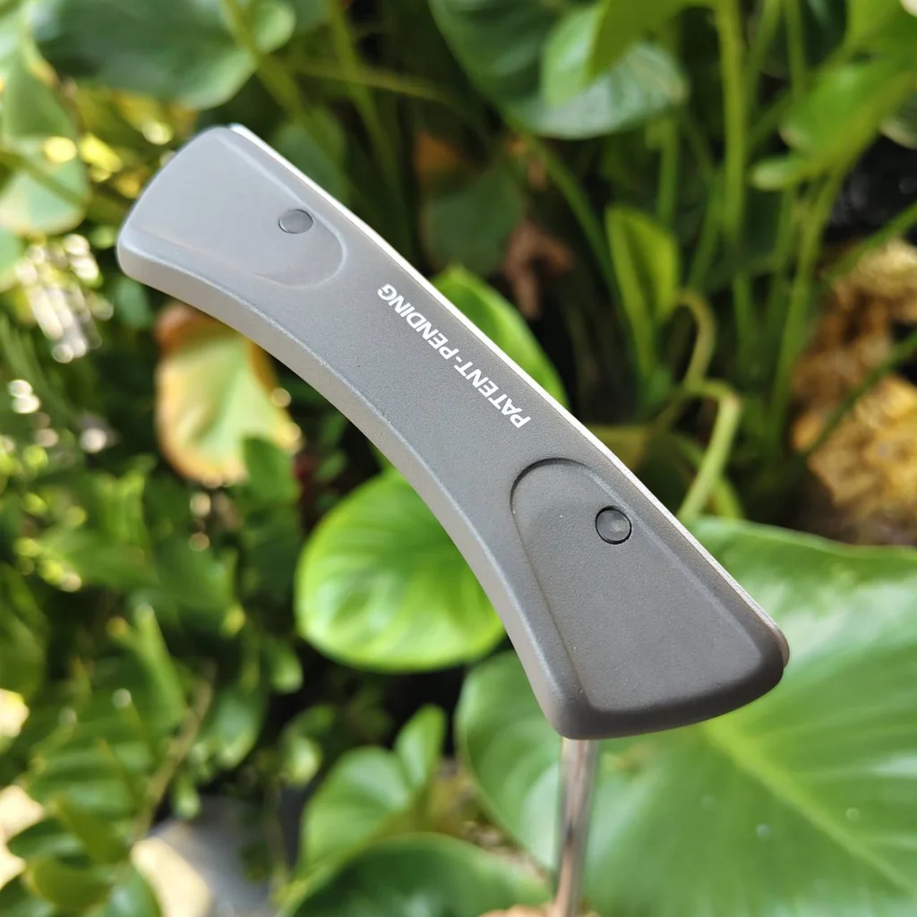 PUTTER สวยเนี๊ยบ รุ่นหายาก! ✨ TAYLORMADE CB1 PATENT-PENDING | ความยาว 34 นิ้ว | พร้อม COVER PUTTER สวยเนี๊ยบ รุ่นหายาก! ✨ TAYLORMADE CB1 PATENT-PENDING | ความยาว 34 นิ้ว | พร้อม COVER