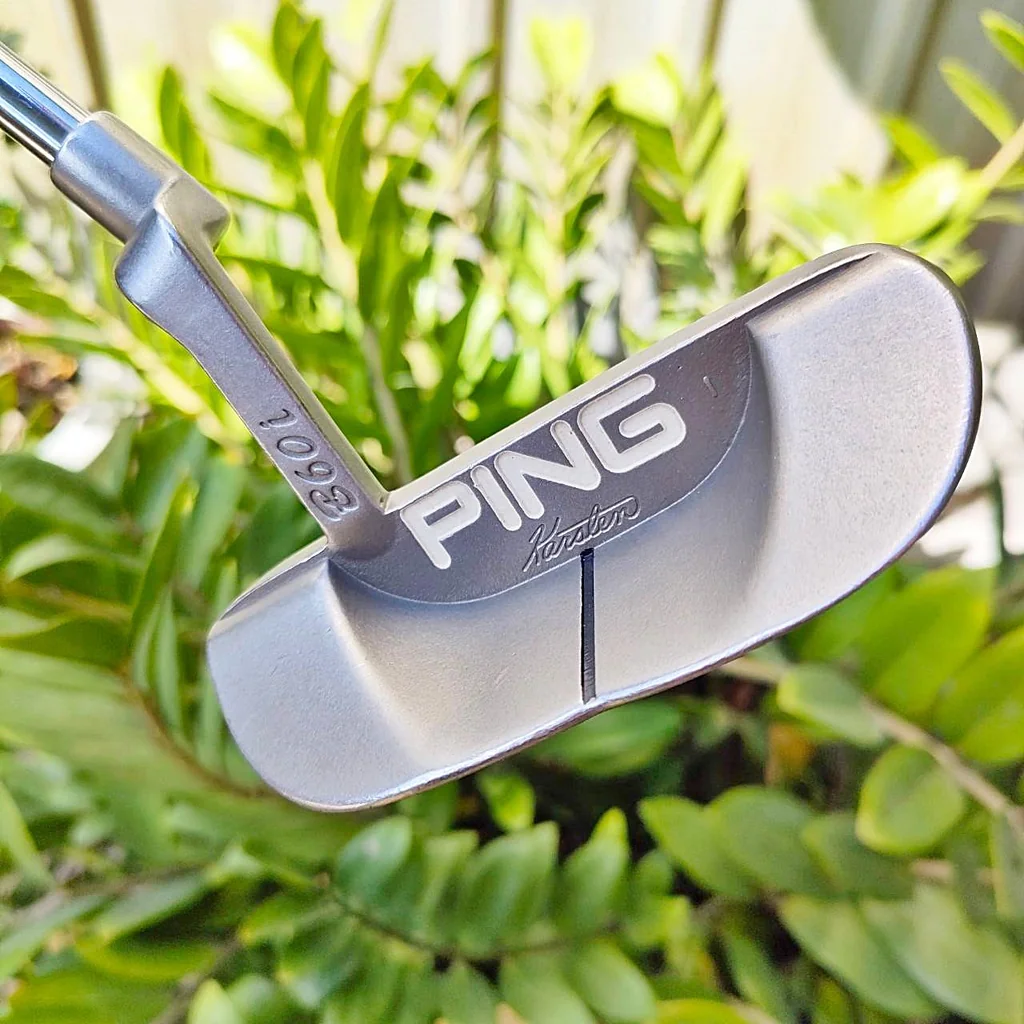 PUTTER PING B60i ความยาว 35 นิ้ว ตัวนี้หน้าอิเซิร์ท ดีมากๆ ได้ฟีลลิ่ง ทั้งนุ่ม และ เกาะไลน์มาก ชดเชยความผิดพลาดได้ดี พัตต์ได้นิ่ง แม่นยำ และเส้นเล็งที่เล็งง่ายมาก ไม้กอล์ฟพรีเมี่ยมมือสอง By NakaraLuxurious PUTTER PING B60i ความยาว 35 นิ้ว ตัวนี้หน้าอิเซิร์ท ดีมากๆ ได้ฟีลลิ่ง ทั้งนุ่ม และ เกาะไลน์มาก ชดเชยความผิดพลาดได้ดี พัตต์ได้นิ่ง แม่นยำ และเส้นเล็งที่เล็งง่ายมาก ไม้กอล์ฟพรีเมี่ยมมือสอง By NakaraLuxurious