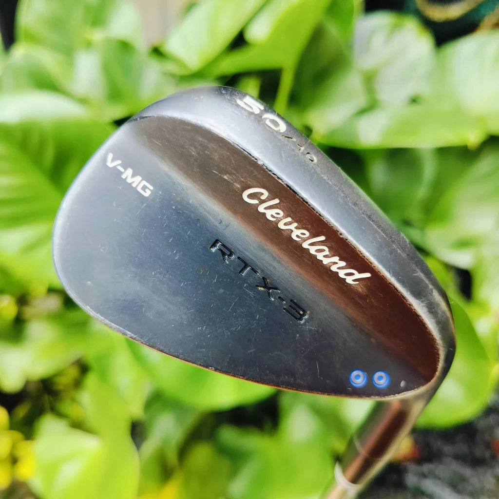 WEDGE CLEVELAND V-MG RTX-3 องศา 50 BOUNCE 10 ก้าน Dynamicgold S200 ไม้กอล์ฟพรีเมี่ยมมือสอง ของแท้ By NakaraLuxurious WEDGE CLEVELAND V-MG RTX-3 องศา 50 BOUNCE 10 ก้าน Dynamicgold S200 ไม้กอล์ฟพรีเมี่ยมมือสอง ของแท้ By NakaraLuxurious