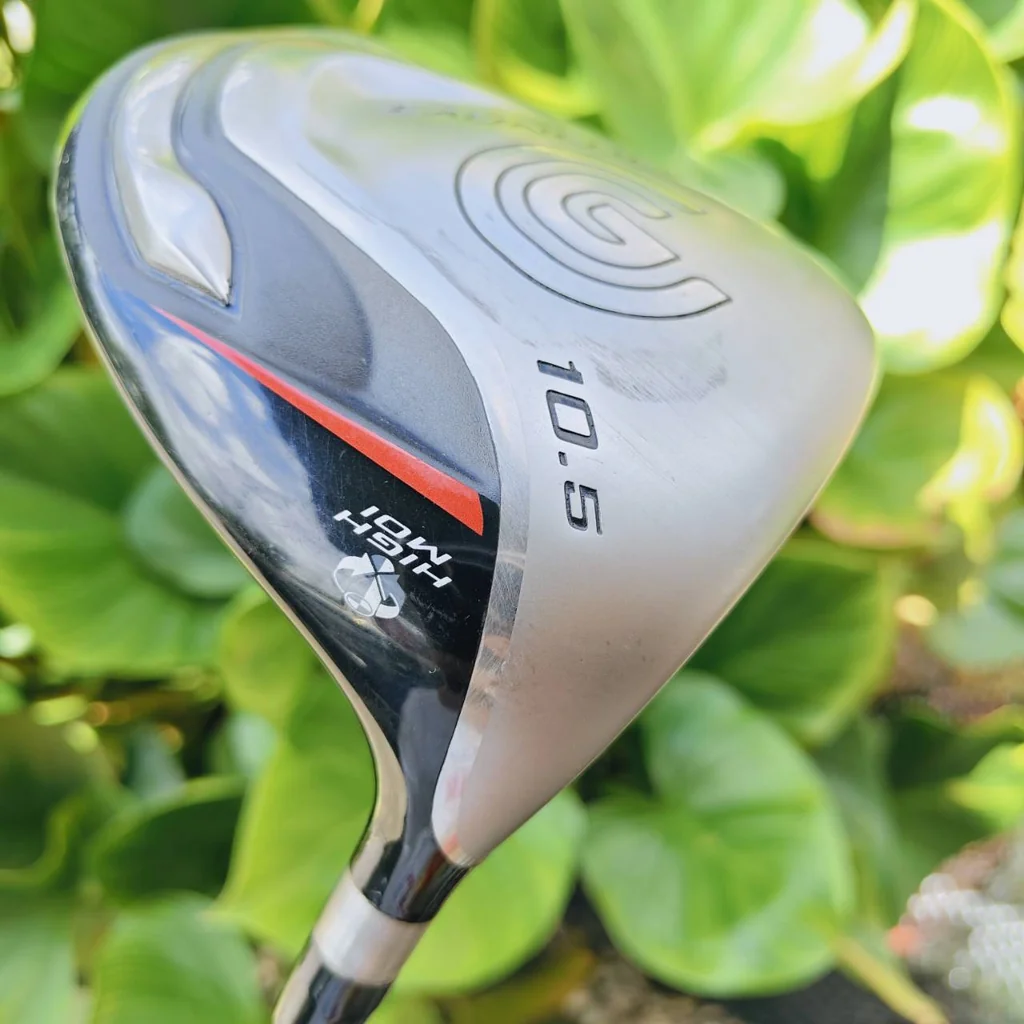 Driver Cleveland Launcher MOI สูงมาก ~5,200 g·cm² → ให้อภัยสุด ๆ แม้ตีไม่โดนกลางหน้าไม้ Driver Cleveland Launcher MOI สูงมาก ~5,200 g·cm² → ให้อภัยสุด ๆ แม้ตีไม่โดนกลางหน้าไม้