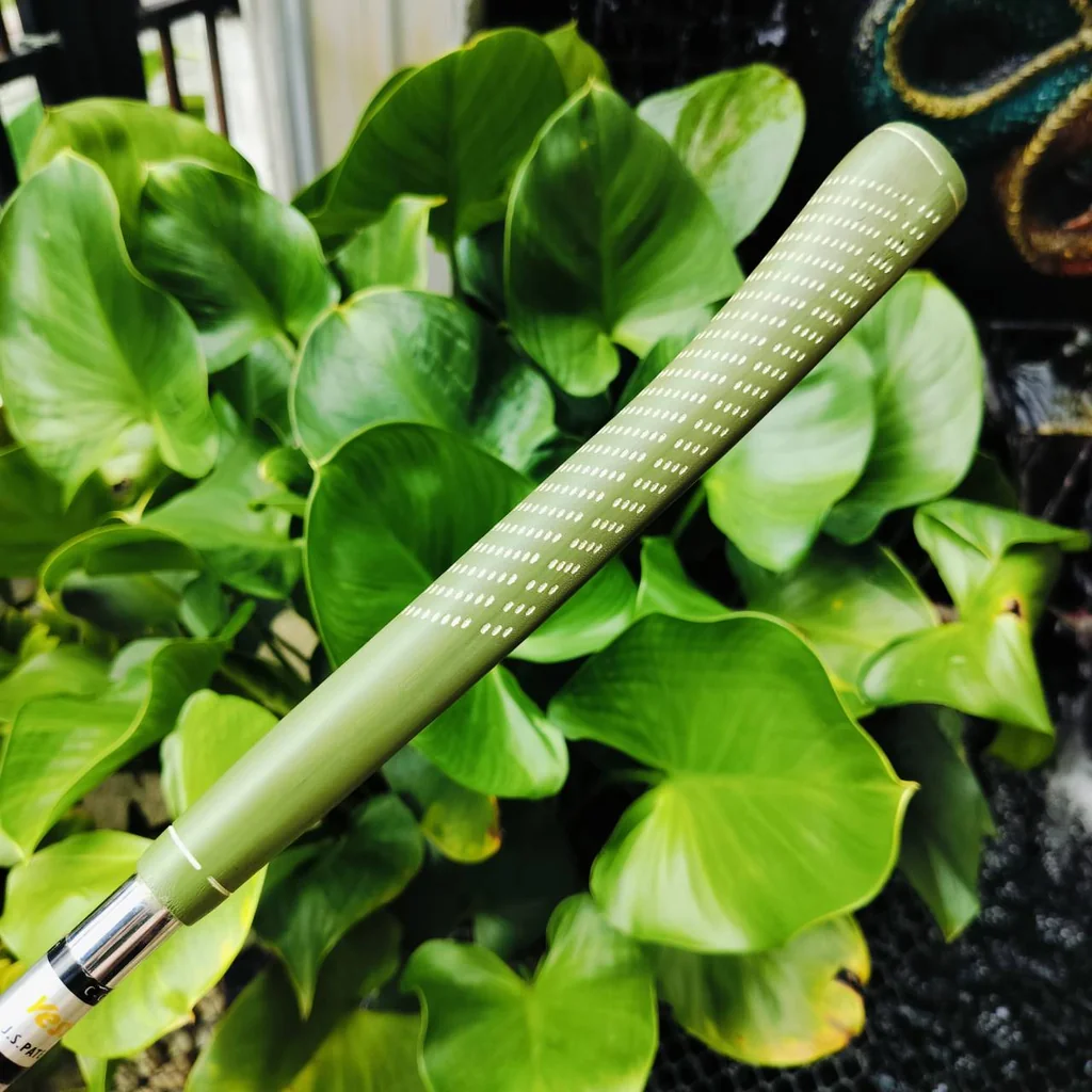 PUTTER YES C-GROOVE VICTORIA II ความยาว 34 นิ้ว สุดยอดพัตเตอร์คุณภาพ รูทรงมอลเล็ตที่วางบล๊านซ์ไว้อย่างดี ทำให้การชดเชยความผิดพลาดสูงขึ้น ไม้กอล์ฟพรีเมี่ยมมือสอง ของแท้ By NakaraLuxurious PUTTER YES C-GROOVE VICTORIA II ความยาว 34 นิ้ว สุดยอดพัตเตอร์คุณภาพ รูทรงมอลเล็ตที่วางบล๊านซ์ไว้อย่างดี ทำให้การชดเชยความผิดพลาดสูงขึ้น ไม้กอล์ฟพรีเมี่ยมมือสอง ของแท้ By NakaraLuxurious