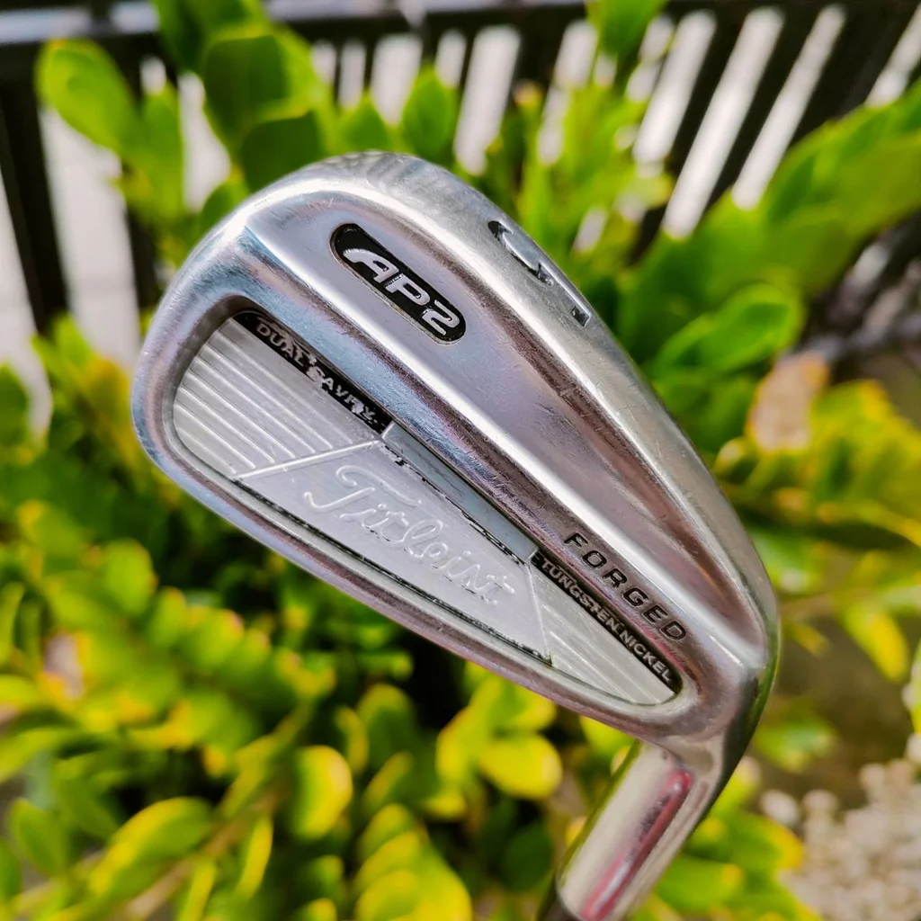 ชุดเหล็ก Titleist AP2 FORGED ออกแบบให้มี DUAL CAVITY ทั้งตีนุ่ม ง่าย ตรง และระยะแม่นยำ ก้าน NS PRO 950 FLEX R มีเหล็ก 4 5 6 7 8 9 PW ไม้กอล์ฟพรีเมี่ยมมือสอง ของแท้ By NakaraLuxurious ชุดเหล็ก Titleist AP2 FORGED ออกแบบให้มี DUAL CAVITY ทั้งตีนุ่ม ง่าย ตรง และระยะแม่นยำ ก้าน NS PRO 950 FLEX R มีเหล็ก 4 5 6 7 8 9 PW ไม้กอล์ฟพรีเมี่ยมมือสอง ของแท้ By NakaraLuxurious