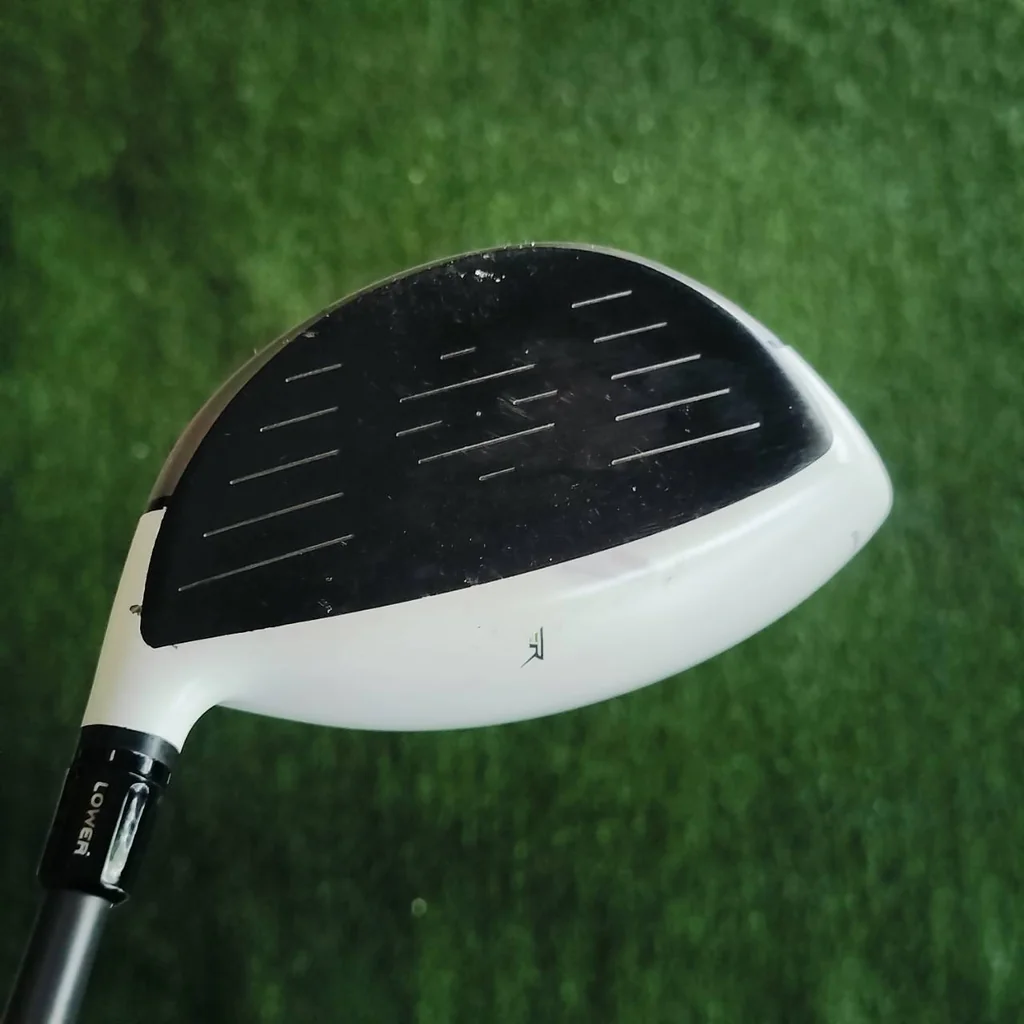 DRIVER TAYLORMADE RBZ องศา 10.5 ก้าน MATRIX Xcon-5 FLEX M หัวขาว หน้าดำ หน้ากว้างมาก หัวใหญ่ ชดเชยสูงตีง่ายมากๆ ระยะดีมากค่ะ ไม้กอล์ฟพรีเมี่ยมมือสอง By NakaraLuxurious