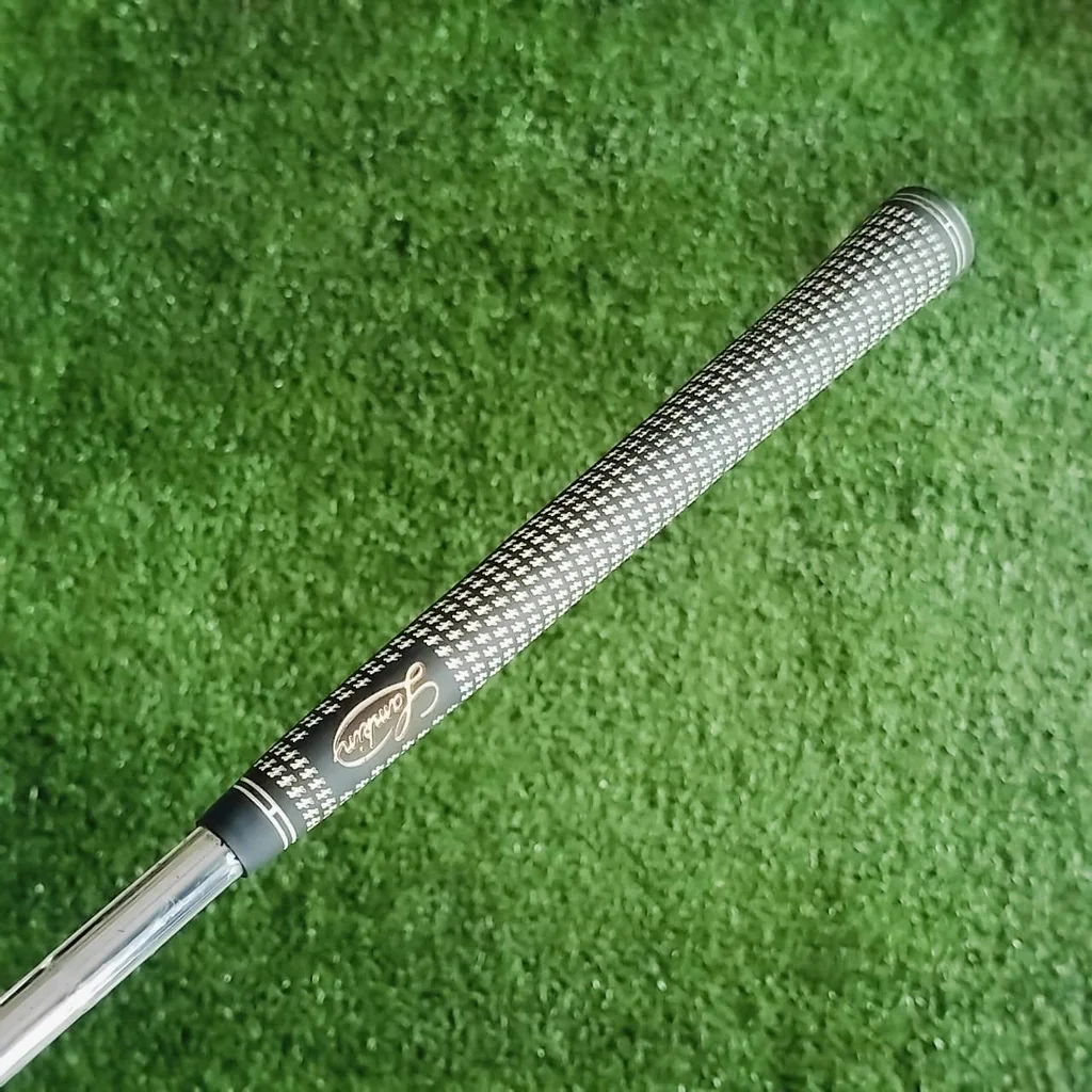 SW Callaway X-18 PROSEIRES ก้าน DG S300 เหมาะกับ WEDGE และกริพ LAMKIN อย่างดีเลยค่ะ ไม้กอล์ฟพรีเมี่ยมมือสอง ของแท้ By NakaraLuxurious SW Callaway X-18 PROSEIRES ก้าน DG S300 เหมาะกับ WEDGE และกริพ LAMKIN อย่างดีเลยค่ะ ไม้กอล์ฟพรีเมี่ยมมือสอง ของแท้ By NakaraLuxurious