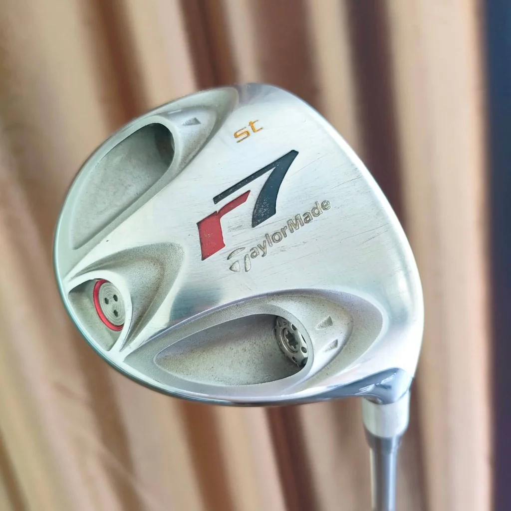 FW 3 TAYLORMADE r7 ST องศา 15 ก้าน RE*AX PLUS FLEX R หัวแบนตีง่ายมาก และเป็นรุ่นที่ มีหมุดถึงสามหมุด หมุดบล๊านซ์ส่งพลัง FW 3 TAYLORMADE r7 ST องศา 15 ก้าน RE*AX PLUS FLEX R หัวแบนตีง่ายมาก และเป็นรุ่นที่ มีหมุดถึงสามหมุด หมุดบล๊านซ์ส่งพลัง