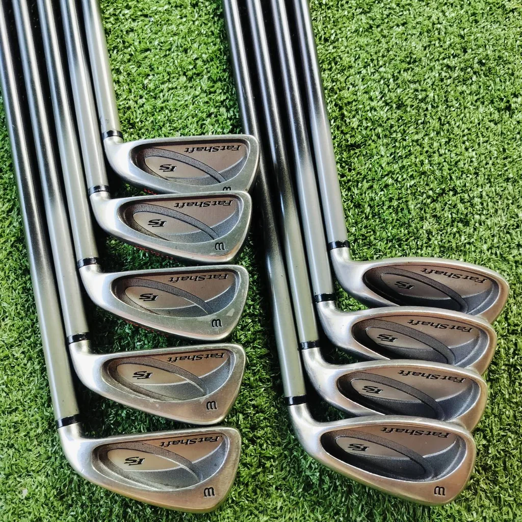 ** ก้านอ้วน ** FAT SHAFT** ชุดเหล็ก WILSON FS FAT SHAFT มีเหล็ก 3-9 เเละ PW SW 9 ชิ้นเต็ม ก้านผลิตจาก HYPER CARBON 535 ไม้กอล์ฟพรีเมี่ยมมือสอง ของแท้ By NakaraLuxurious ** ก้านอ้วน ** FAT SHAFT** ชุดเหล็ก WILSON FS FAT SHAFT มีเหล็ก 3-9 เเละ PW SW 9 ชิ้นเต็ม ก้านผลิตจาก HYPER CARBON 535 ไม้กอล์ฟพรีเมี่ยมมือสอง ของแท้ By NakaraLuxurious