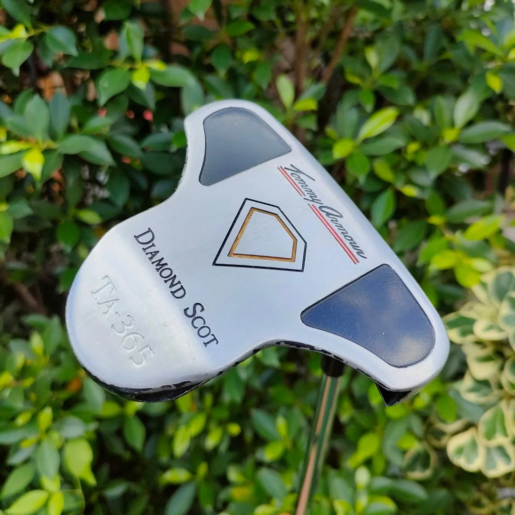 PUTTER DIAMOND SCOT TA-365 ความยาว 34 นิ้ว ก้าน DIAMOND SCOT พัตเตอร์แบบพิเศษ พัตต์ง่าย ชดเชยสูง พัตต์ตรงมากๆครับ เล็งง่ายมาก หน้าสัมผัสดีมากครับ PUTTER DIAMOND SCOT TA-365 ความยาว 34 นิ้ว ก้าน DIAMOND SCOT พัตเตอร์แบบพิเศษ พัตต์ง่าย ชดเชยสูง พัตต์ตรงมากๆครับ เล็งง่ายมาก หน้าสัมผัสดีมากครับ