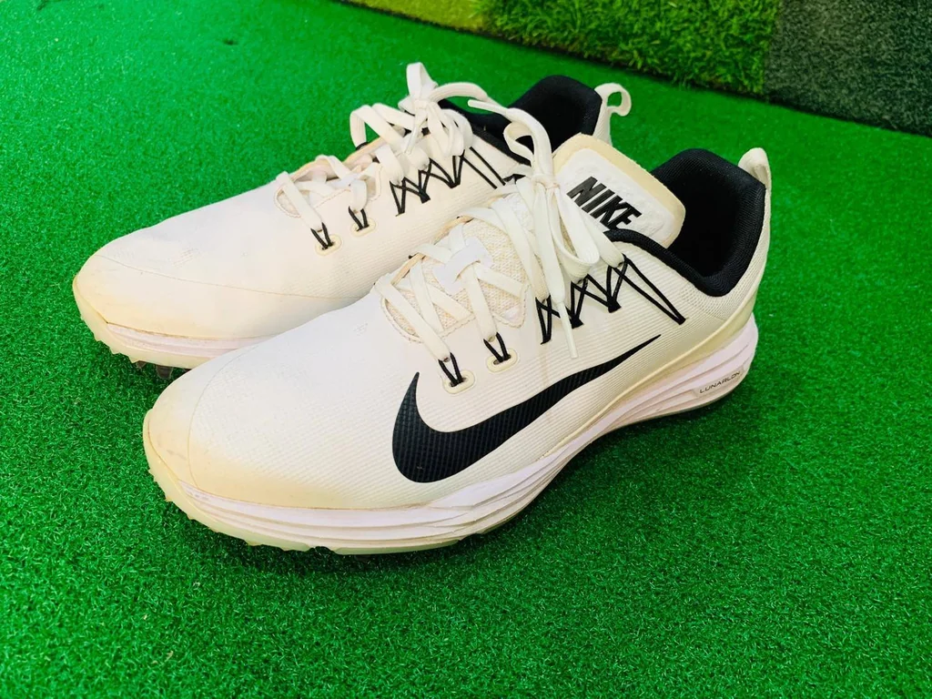 รองเท้ากอล์ฟ NIKE LUNARLON มือสอง
