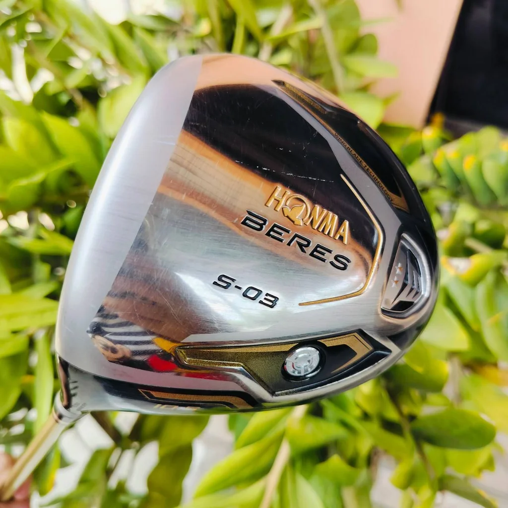 *** ไม้กอล์ฟมือซ้าย *** Driver HONMA S-03 องศา 10.5 ก้าน ARMRQ 8 ระดับ 2 ดาว ** FLEX R ก้านถักพรีเมี่ยมเบา 49 กรัม หัวขนาดใหญ่ สวีตสปอตกว้าง ตีง่าย ตีไกล และ ตีตรงมาก ไม้กอล์ฟพรีเมี่ยมมือสอง ของแท้ By NakaraLuxurious *** ไม้กอล์ฟมือซ้าย *** Driver HONMA S-03 องศา 10.5 ก้าน ARMRQ 8 ระดับ 2 ดาว ** FLEX R ก้านถักพรีเมี่ยมเบา 49 กรัม หัวขนาดใหญ่ สวีตสปอตกว้าง ตีง่าย ตีไกล และ ตีตรงมาก ไม้กอล์ฟพรีเมี่ยมมือสอง ของแท้ By NakaraLuxurious