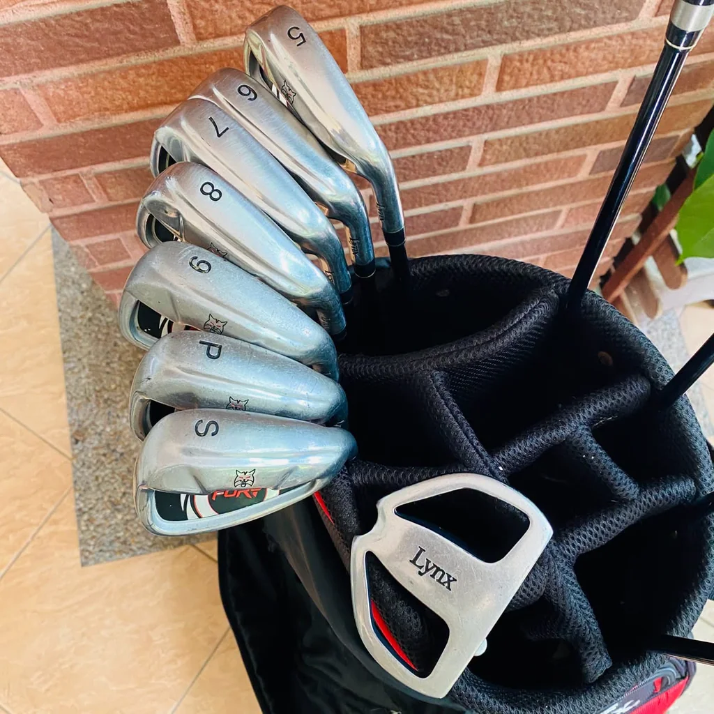 Full Set Lynx FURY ครบชุดพร้อมถุงกอล์ฟ (Driver / 3W / 5W / UT 4H / เหล็ก 5-6-7-8-9-P-S / Putter) Full Set Lynx FURY ครบชุดพร้อมถุงกอล์ฟ (Driver / 3W / 5W / UT 4H / เหล็ก 5-6-7-8-9-P-S / Putter)
